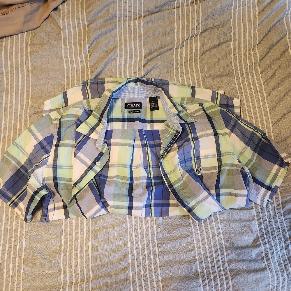 Button up short sleeve shirt